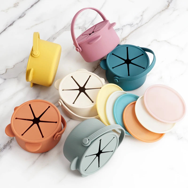 Copo de Snacks em Silicone com Tampa e Asa – Modelo Ursinho