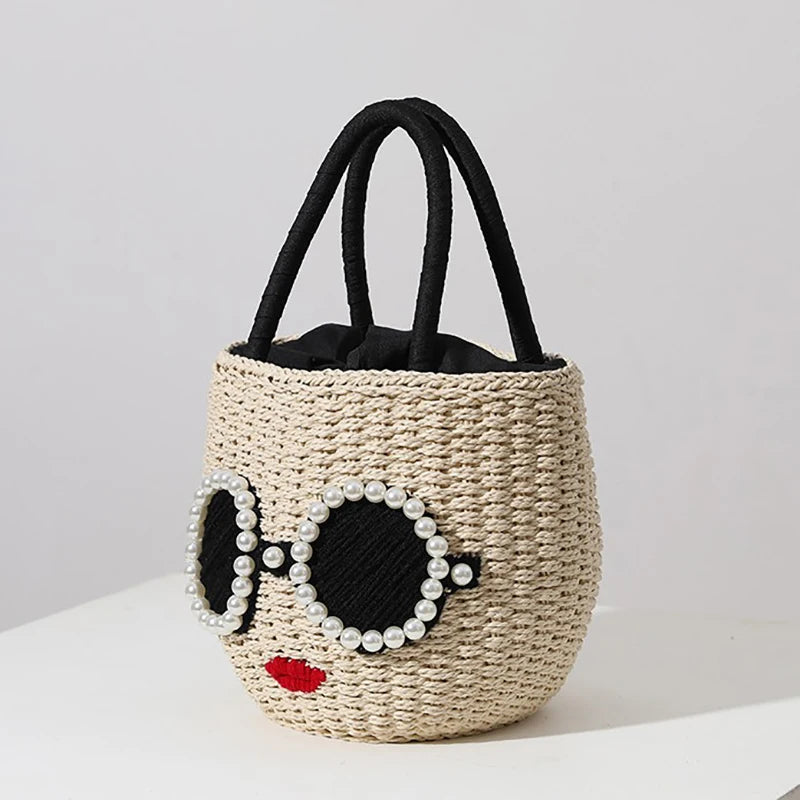 Bolsa de palha com rosto e óculos – estilo balde com detalhe em pérolas