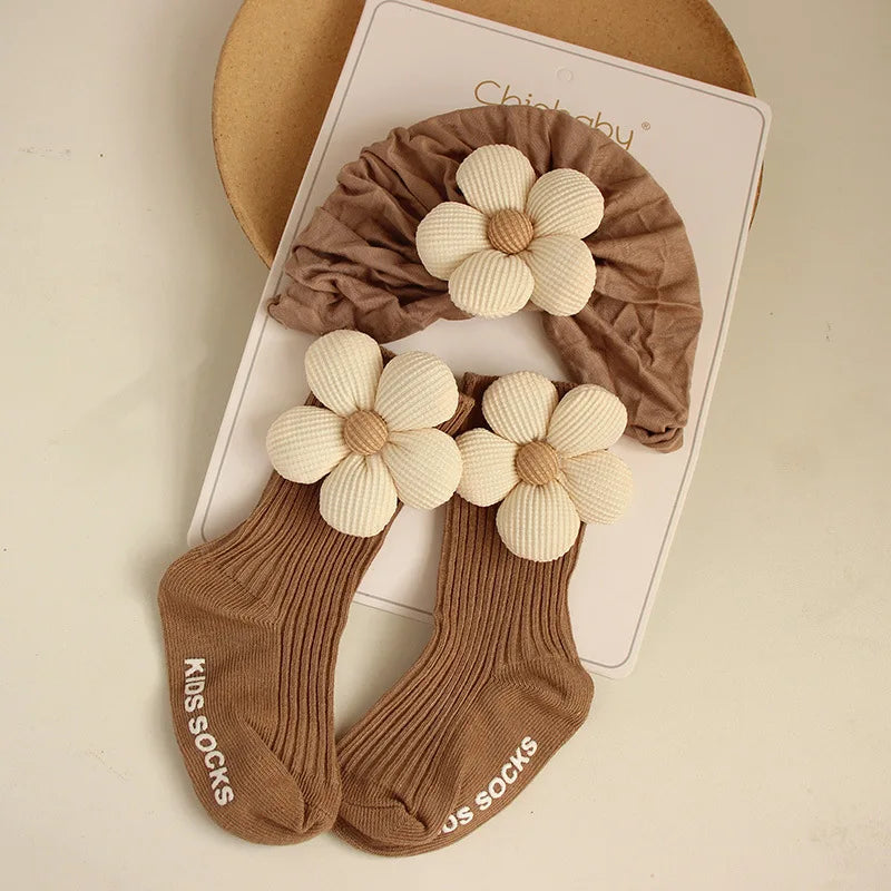 Conjunto flor de algodão – turbante + meias para bebé (0-12M)