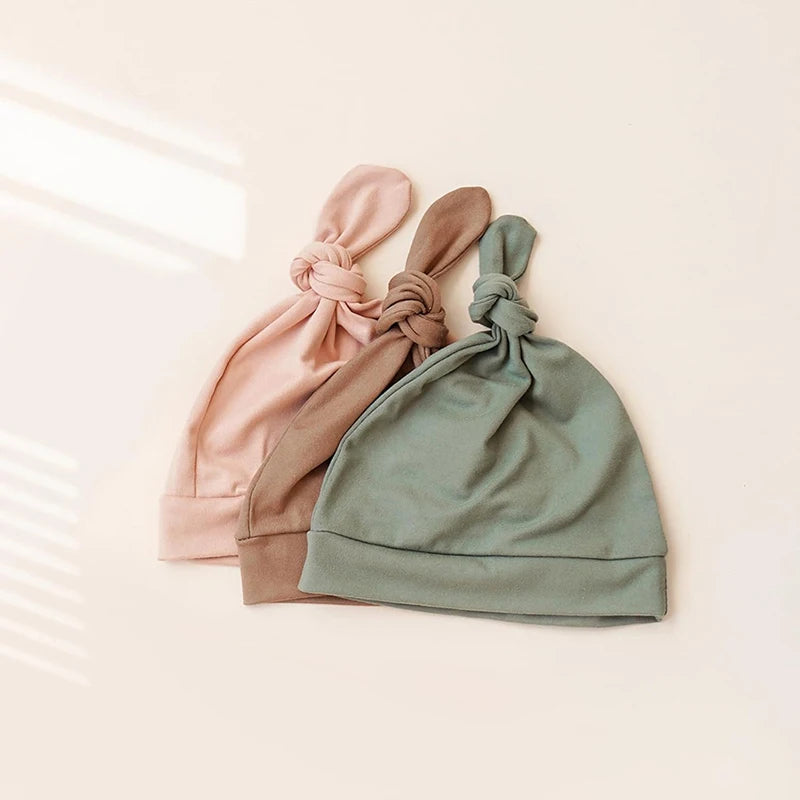 Conjunto recém-nascido (Swaddle c/ gorro ou fita e milestone)