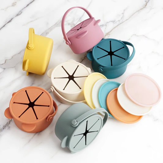 Copo de Snacks em Silicone com Tampa e Asa – Modelo Ursinho