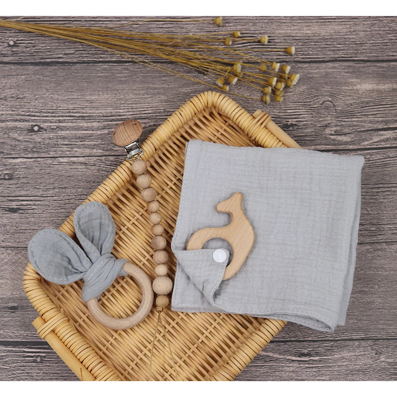 Conjunto de Presente - Mordedor, Toalha e Corrente para Chupeta