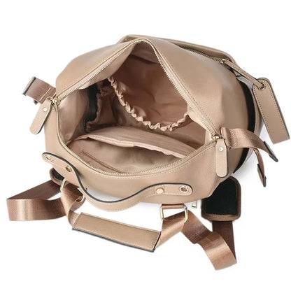 Mochila de maternidade em ecopele - com acessórios