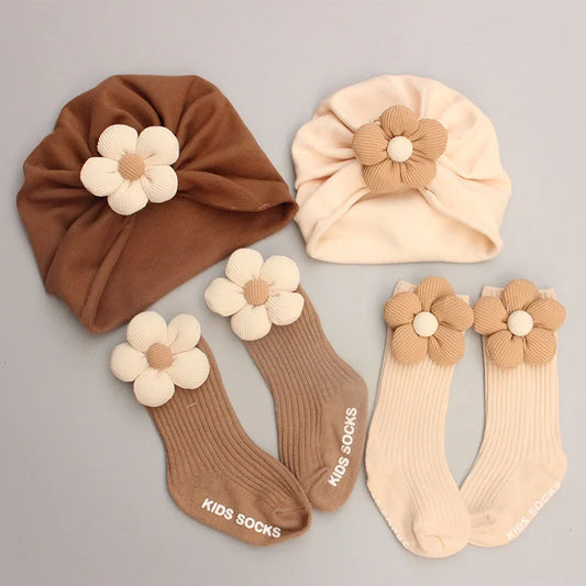 Conjunto flor de algodão – turbante + meias para bebé (0-12M)