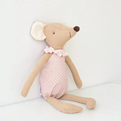 Nina, a ratinha aventureira