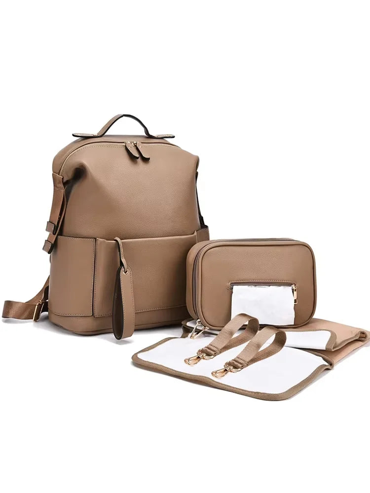 Mochila de maternidade em ecopele - com acessórios