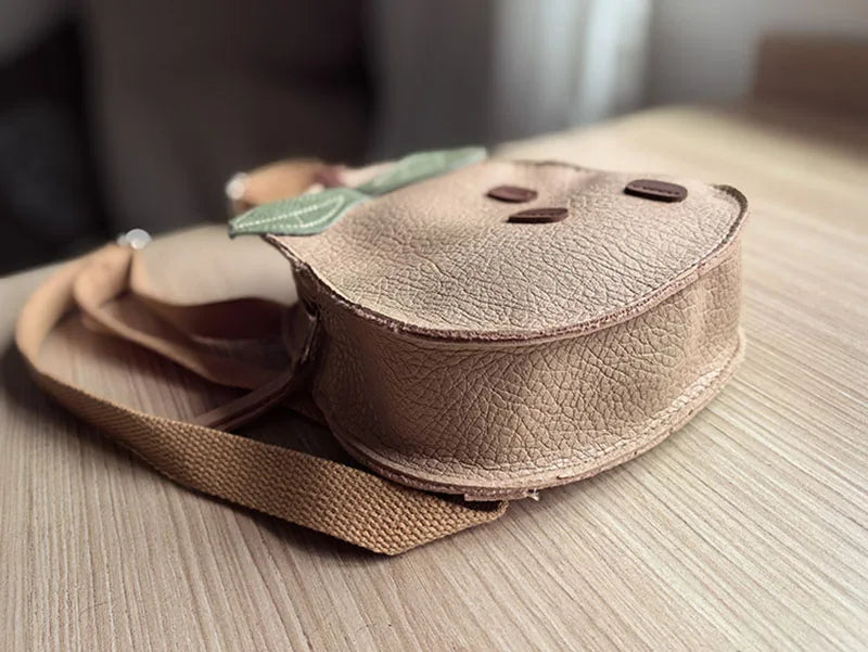 Mochila infantil em forma de abóbora e pêra – Estilo e doçura às costas